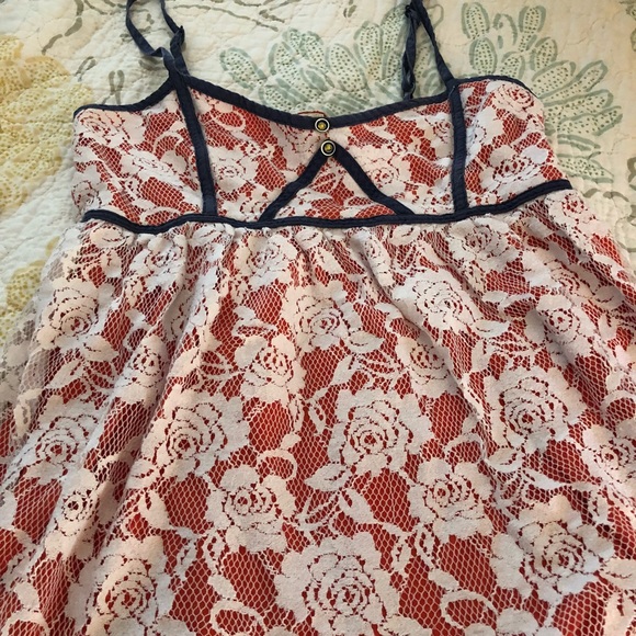 Daytrip Tank Top - Picture 2 of 8